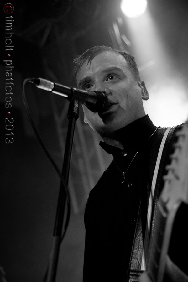 03-Alkaline_Trio_AT-IA-057