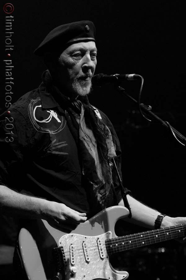 27-Richard-Thompson-RT-SB-203