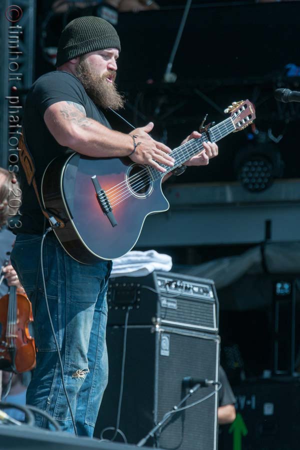 15-Zac-Brown-ZB-HR-094